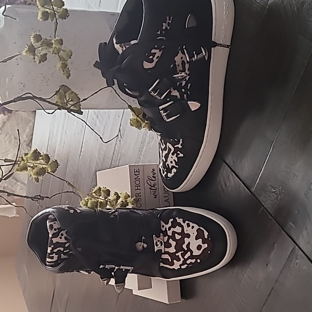 MICHAEL Michael Kors Black and White Sneakers